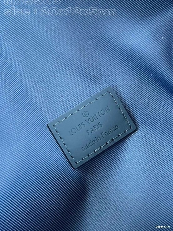 Wallet-20*12*5.5CM Pilot Wearable LOUIS VUITTON 0318